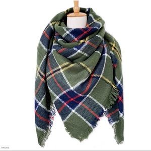 • Plaid Blanket Scarf •